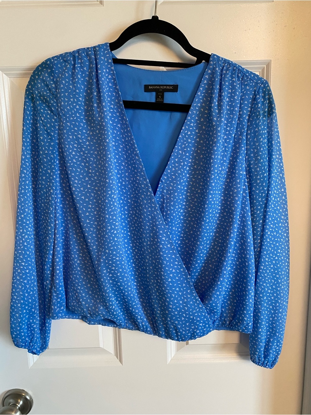 Banana Republic Blue Printed Wrap-Style Blouse